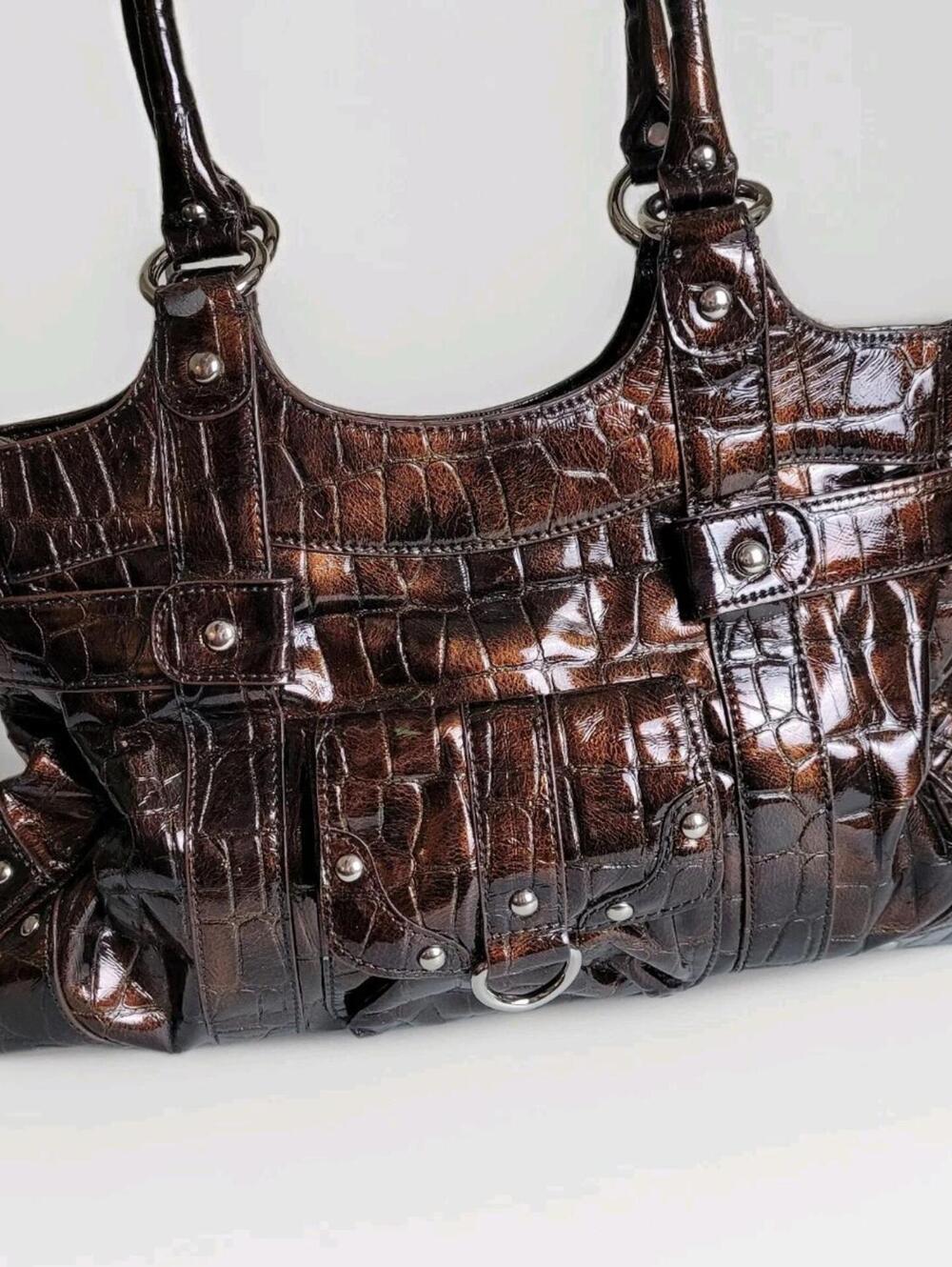 Pelle Crocodile Alligator Embossed Satchel Brown Handbag Zip Closure Pockets